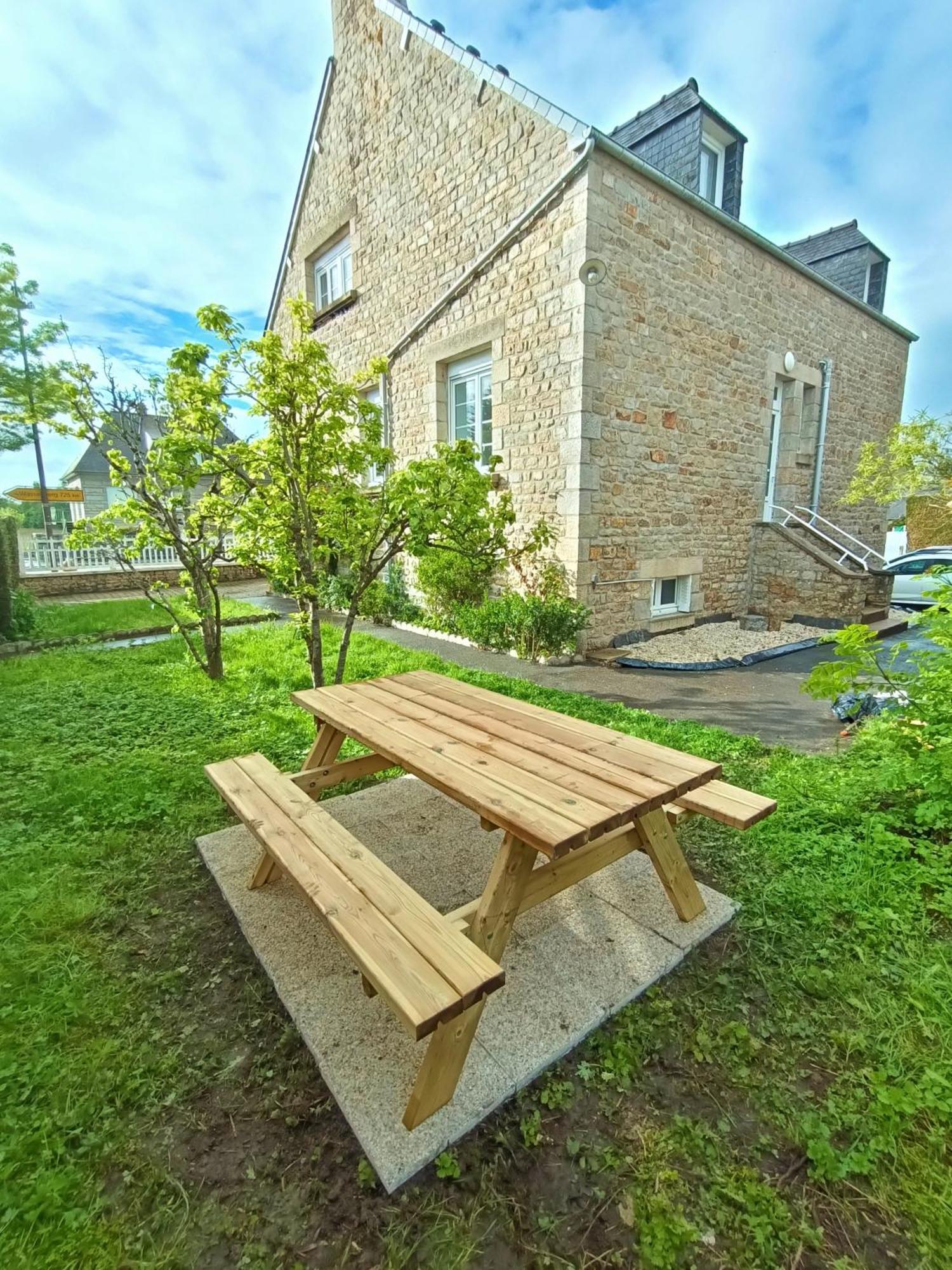 Loft British Au Pied Du Mont ! Daire Pontorson Dış mekan fotoğraf